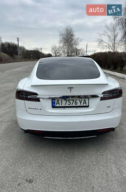 Лифтбек Tesla Model S 2013 в Киеве фото 4 Лифтбек Tesla Model S 2013 в Киеве