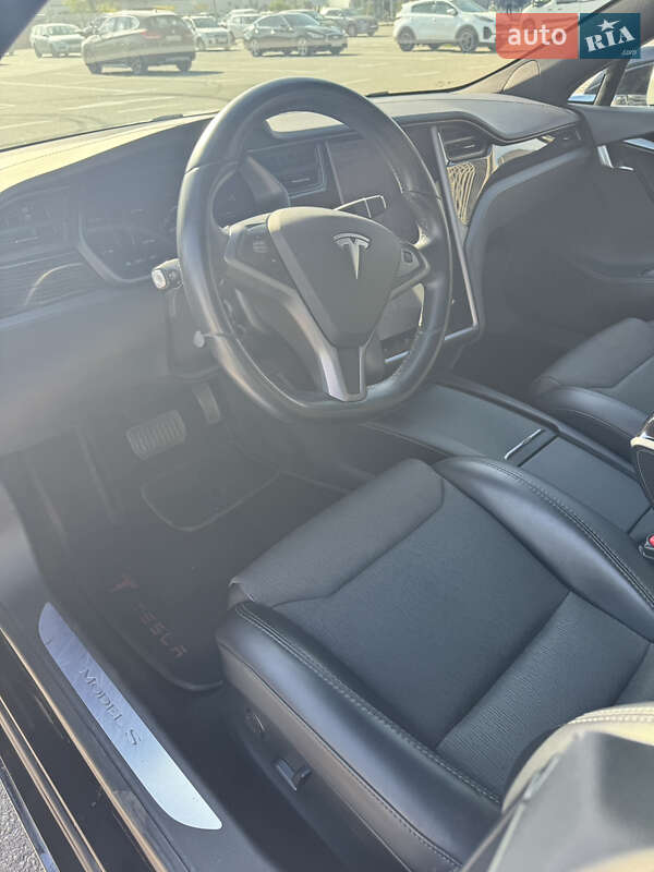Ліфтбек Tesla Model S 2018 в Києві