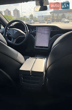 Лифтбек Tesla Model S 2018 в 