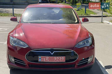 Лифтбек Tesla Model S 2013 в 