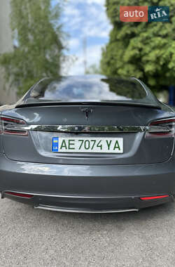 Лифтбек Tesla Model S 2013 в 