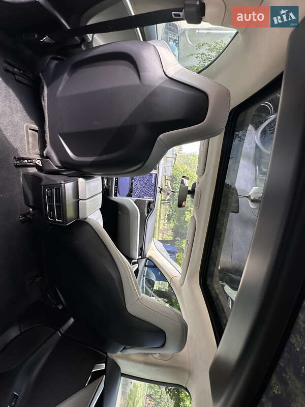 Ліфтбек Tesla Model S 2013 в Дніпрі