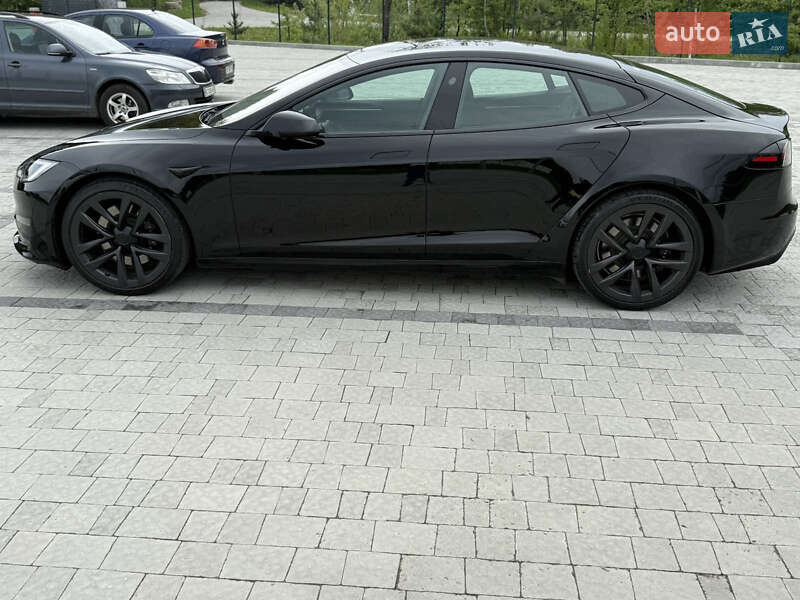 Лифтбек Tesla Model S 2022 в Львове