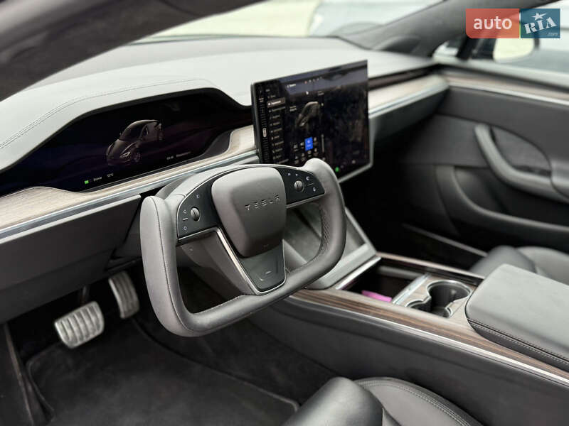Лифтбек Tesla Model S 2022 в Львове