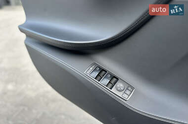 Лифтбек Tesla Model S 2014 в 