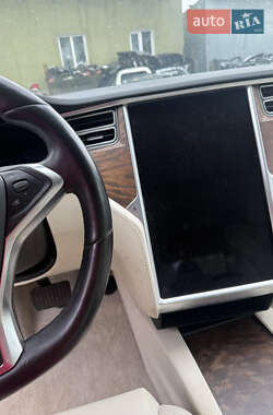Ліфтбек Tesla Model S 2017 в 