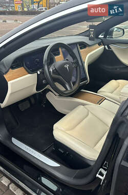 Ліфтбек Tesla Model S 2019 в 
