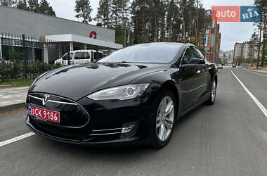 Ліфтбек Tesla Model S 2014 в 