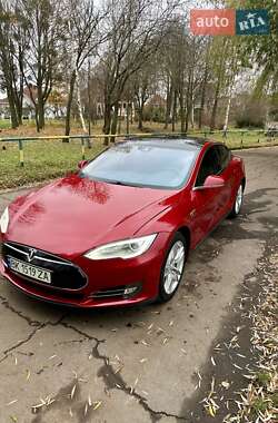Ліфтбек Tesla Model S 2015 в 