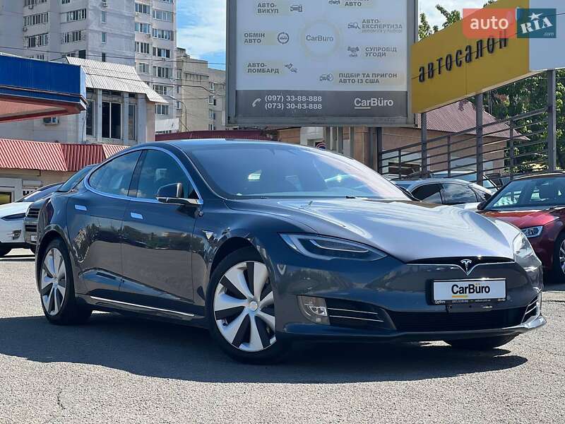 Ліфтбек Tesla Model S 2020 в Одесі