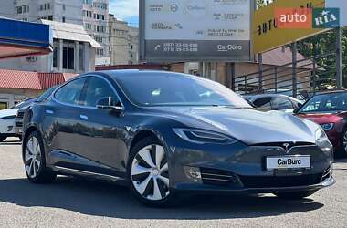 Лифтбек Tesla Model S 2020 в 
