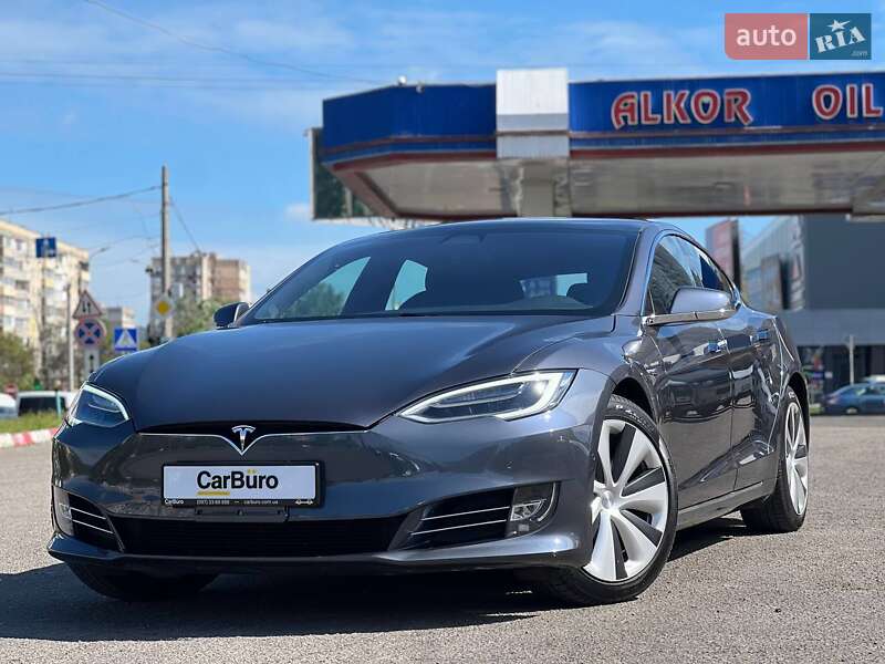 Ліфтбек Tesla Model S 2020 в Одесі