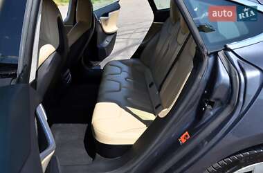 Лифтбек Tesla Model S 2016 в 