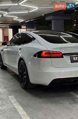Лифтбек Tesla Model S 2022 в 
