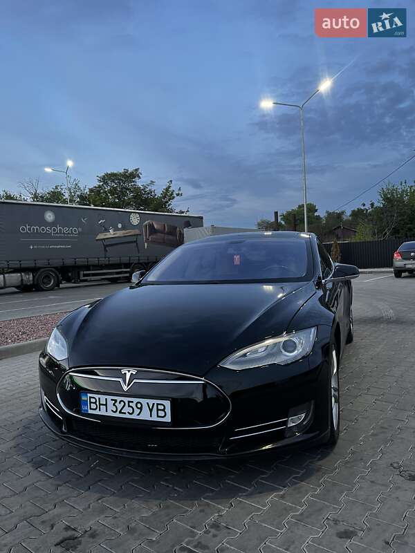 Лифтбек Tesla Model S 2013 в Одессе