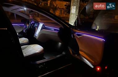 Лифтбек Tesla Model S 2013 в 