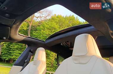Ліфтбек Tesla Model S 2016 в 
