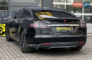Лифтбек Tesla Model S 2013 в 