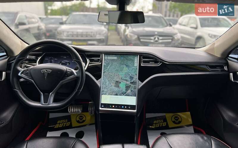 Ліфтбек Tesla Model S 2013 в Івано-Франківську