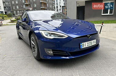 Лифтбек Tesla Model S 2020 в 