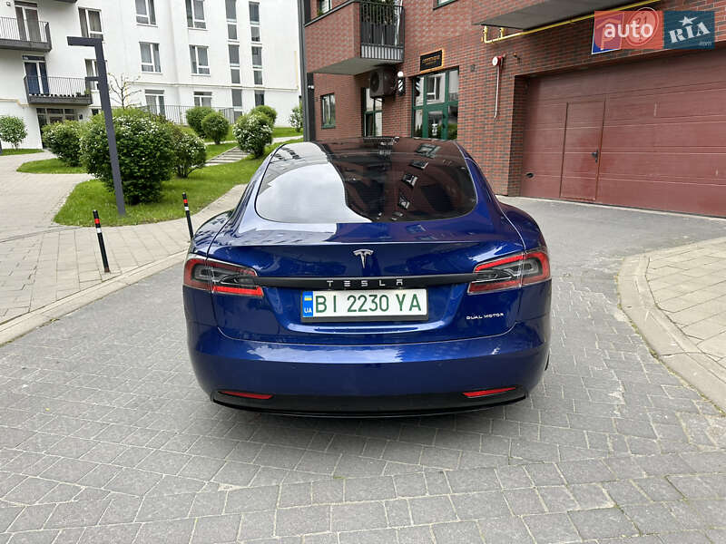 Лифтбек Tesla Model S 2020 в Львове
