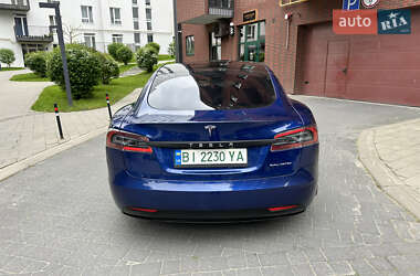 Лифтбек Tesla Model S 2020 в 