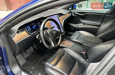 Лифтбек Tesla Model S 2020 в 