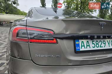 Ліфтбек Tesla Model S 2015 в 
