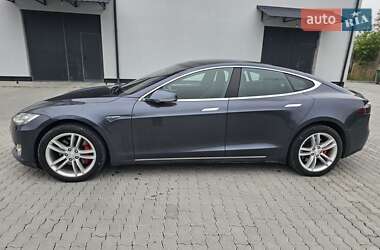 Ліфтбек Tesla Model S 2015 в 