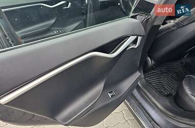 Ліфтбек Tesla Model S 2015 в 