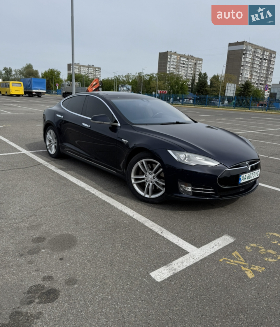 2015 Tesla Model S - мініатюра 23