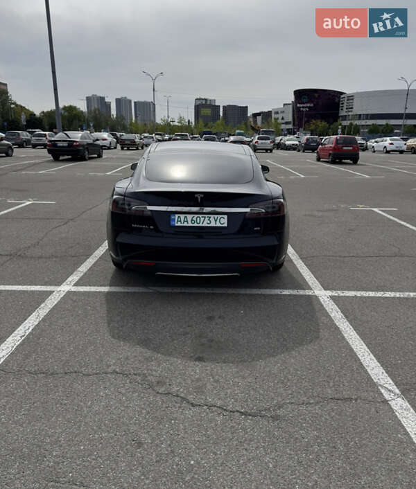 Ліфтбек Tesla Model S 2014 в Києві фото 6 Ліфтбек Tesla Model S 2014 в Києві
