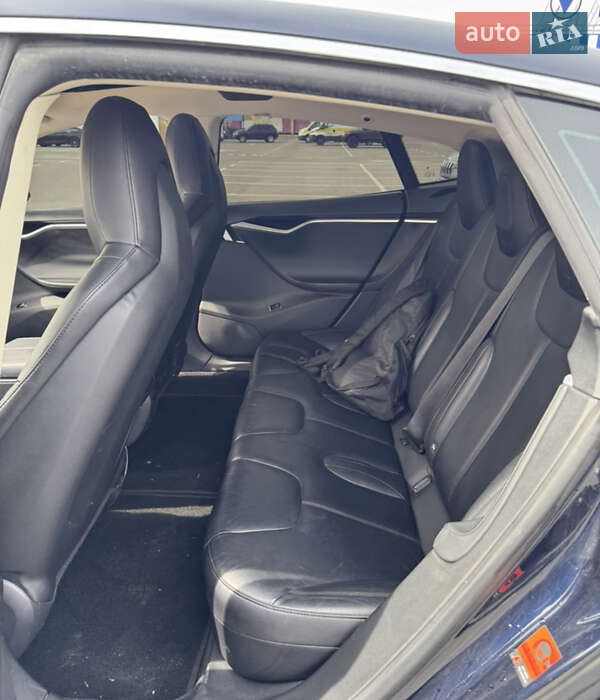 Лифтбек Tesla Model S 2014 в Киеве