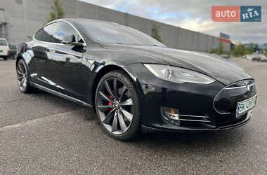 Ліфтбек Tesla Model S 2015 в 