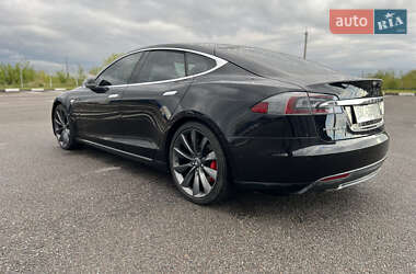 Ліфтбек Tesla Model S 2015 в 