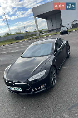 Ліфтбек Tesla Model S 2015 в 