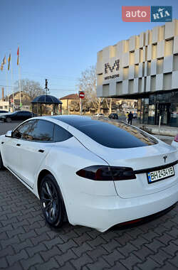 Ліфтбек Tesla Model S 2020 в 