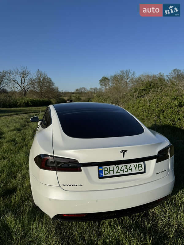 Лифтбек Tesla Model S 2020 в Одессе