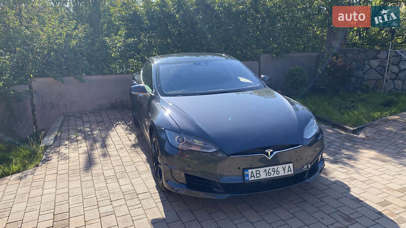 Ліфтбек Tesla Model S 2015 в Вінниці фото 6 Ліфтбек Tesla Model S 2015 в Вінниці