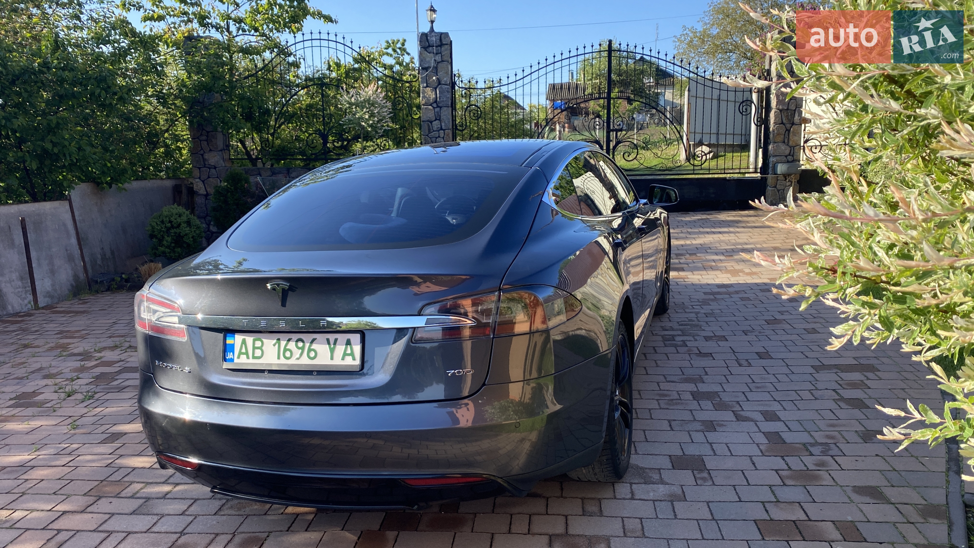 2015 Tesla Model S - мініатюра 10