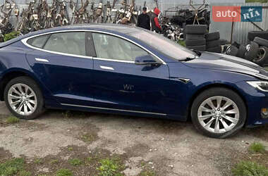 Ліфтбек Tesla Model S 2017 в 