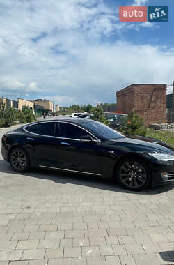 Лифтбек Tesla Model S 2014 в 