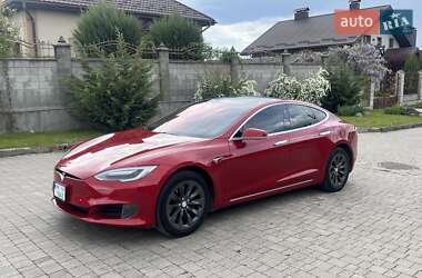 Ліфтбек Tesla Model S 2017 в Рівному