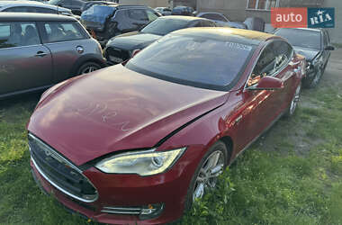 Ліфтбек Tesla Model S 2013 в 
