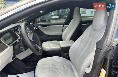 Лифтбек Tesla Model S 2013 в 