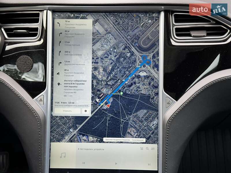 Лифтбек Tesla Model S 2015 в Киеве