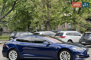Ліфтбек Tesla Model S 2017 в 