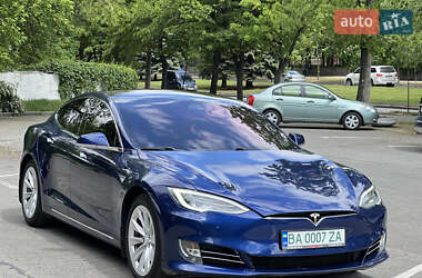 Лифтбек Tesla Model S 2017 в Днепре