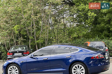 Ліфтбек Tesla Model S 2017 в 