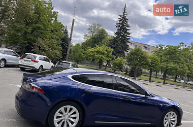 Ліфтбек Tesla Model S 2017 в 